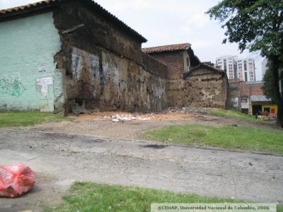 Viviendas deterioradas del Sector de San Lorenzo de Medellin
CEHAP, 2006
