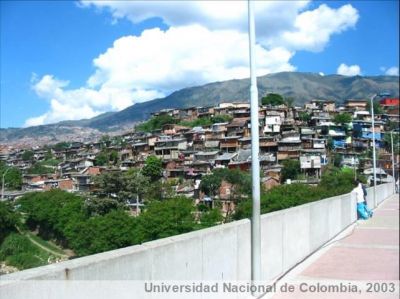 Acceso desde la Estación del Metro al Barrio Moravia
Universidad Nacional de Colombia, 2003
Palabras clave: Barrio Moravia Mejoramiento