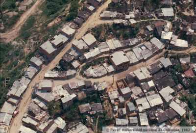 Trazado urbano del barrio 20 de julio de Medellin
PEVAL 1982
Palabras clave: BARRIO VEINTE DE JULIO MEDELLIN MORFOLOGIA URBANA