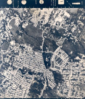 Fotografia aerea del barrio Castilla, 1983
CEHAP - FOTOGRAMETRIA ANALITICA LTDA.
1983
ESC.1:5370
Palabras clave: FOTOGRAFIA AEREA CASTILLA