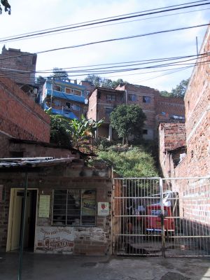 Viviendas corregimiento de Altavista 
CEHAP, 2003
Palabras clave: VIVIENDA RURAL ALTAVISTA