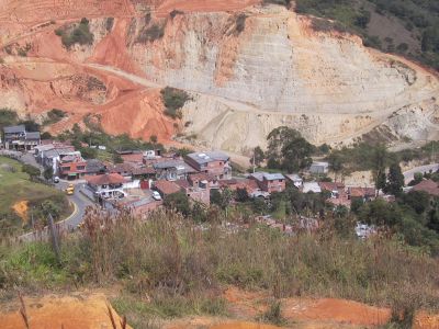 Suelo en alto estado de erosion por la explotacion de canteras en el Corregimiento de Altavista 
CEHAP, 2003
Palabras clave: ALTAVISTA EROSION EXPLOTACION MINERA