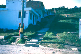 Urbanizacion en zona pendiente, barrio Caunces de Oriente
CEHAP
PEVAL AT-PHP, 1988
Palabras clave: CAUNCES DE ORIENTE