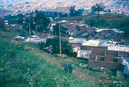 Panoramica del barrio Julio Rincon
Cehap
PEVAL AT-PHP, 1988
Palabras clave: JULIO RINCON