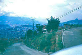 Panoramica del barrio Julio Rincon
CEHAP
PEVAL AT-PHP, 1988
Palabras clave: JULIO RINCON