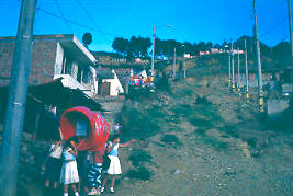 Viviendas sin vias de acceso, barrio La Libertad
CEHAP
PEVAL AT-PHP, 1988
Palabras clave: LA LIBERTAD
