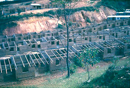 Viviendas en construccion, El Peñol
CEHAP
PEVAL AT-PHP, 1987
Palabras clave: EL PEÑOL