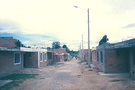 Mejoramiento de vivienda y calle sin pavimentar, barrio San Antonio
CEHAP
PEVAL AT-PHP, 1988
Palabras clave: SAN ANTONIO