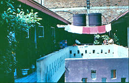 Tendedero de ropa en una residencia de Apartado
CEHAP
PEVAL, 1983

Palabras clave: VIVIENDA DE ALQUILER