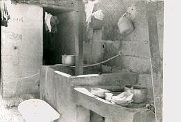 Tanque y lavadero de ropa, Apartado
CEHAP
PEVAL, 1983
Palabras clave: INQUILINATOS