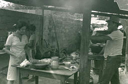Actividades domesticas de los habitantes de Apartado
CEHAP
PEVAL 1983
Palabras clave: VIVIENDA DE ALQUILER