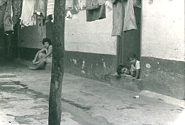 Corredor, Apartado
CEHAP
PEVAL, 1983

Palabras clave: INQUILINATOS
