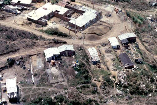 Panorámica proceso de construcción, barrio Aures
PEVAL 1988
Palabras clave: AURES BARRIOS PIRATAS