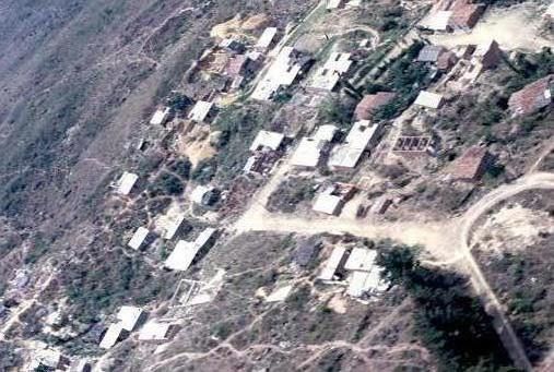 Panorámica, poblamiento del barrio Aures
PEVAL 1988
Palabras clave: AURES