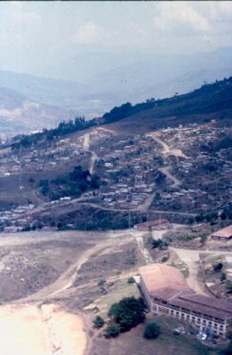 Panorámica del barrio Aures
PEVAL 1988
Palabras clave: AURES
