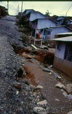 Proceso de loteo y construccion del programa de vivienda en el Barrio Kennedy de Medellin
Peval, 1983
Palabras clave: LOTES CON SERVICIOS KENNEDY