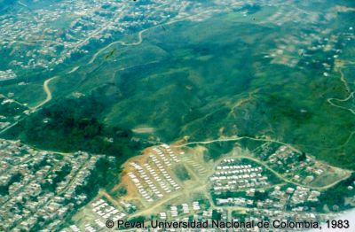 Vision panoramica del trazado urbano del Barrio Kennedy de Medellin
Peval, 1983
Palabras clave: LOTES CON SERVICIOS KENNEDY