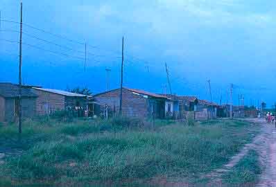 Panoramica barrio Comuneros
CEHAP
Gilma Mosquera 1983
Palabras clave: BARRIOS