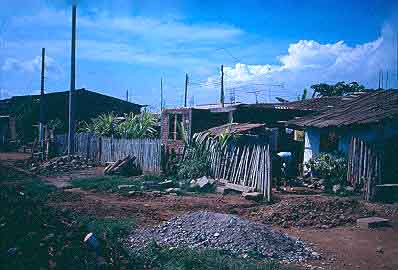 Vivienda en transicion con adiciones, barrio Julio Rincon
CEHAP
Gilma Mosquera 1983
Palabras clave: VIVIENDA