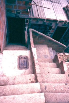 La escalera como pasaje y distribucion
CEHAP
PEVAL, 1985

Palabras clave: ACCESOS
