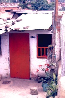 Fachada vivienda de tipologia rural
CEHAP
PEVAL 1985
Palabras clave: FACHADA