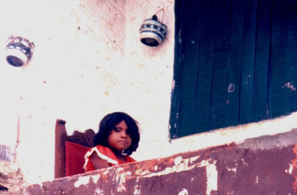 Niña, barrio Popular, Medellin
CEHAP
PEVAL 1985
Palabras clave: ESPACIOS COLECTIVOS