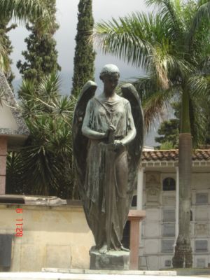 Mausoleo museo cementerio San Pedro
CEHAP, 2007
Palabras clave: CEMENTERIO SAN PEDRO PATRIMONIO