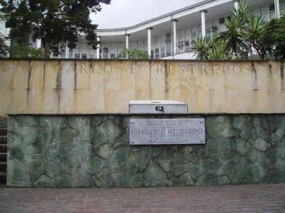Monumento a la memoria de Carlos E Restrepo en museo cementerio san Pedro
CEHAP, 2007
Palabras clave: CEMENTERIO SAN PEDRO PATRIMONIO