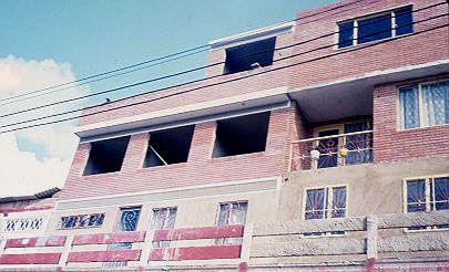 Fachada de vivienda en altura, Ciudad Bachue
CEHAP
Tova Solo 1983
Palabras clave: VIVIENDA EN ALTURA
