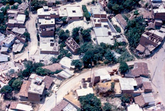 Proceso de autoconstruccion, Comuna Nororiental
PEVAL 1988
Palabras clave: COMUNA NORORIENTAL