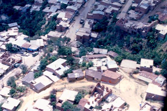 Proceso de autoconstruccion en la Comuna Nororiental de Medellin
PEVAL 1988
Palabras clave: COMUNA NORORIENTAL