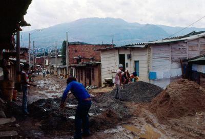Proceso de autoconstruccion para mejoramiento de vivienda barrio Moravia
Gilberto Arango 1988
Cehap

Palabras clave: MORAVIA VIVIENDA