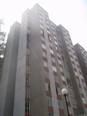 Torre urbanizacion California del Poblado Medellin
LUIS FERNANDO GONZALEZ, 2004
Palabras clave: CALIFORNIA POBLADO URBANIZACION EDIFICIOS