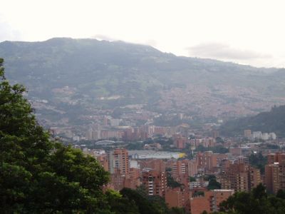 Panoramica Medellin
CEHAP, 2008
Palabras clave: PANORAMICA CENTRO DE MEDELLIN