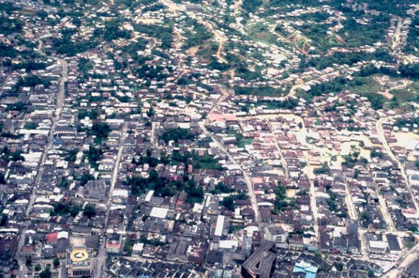 Panoramica area de la zona central de Quibdo Choco
CEHAP 1989
Palabras clave: QUIBDO
