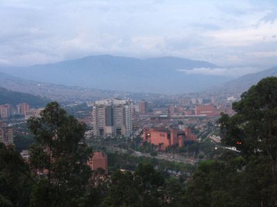 Panoramica Medellin 
SENIA SALAZAR MALDONADO 2008
Palabras clave: PANORAMICA MEDELLIN