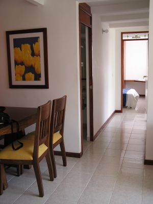 Interior de apartamento en urbanizacion  Manantial de colores 
LUIS FERNANDO GONZALEZ, 2004
Palabras clave: VIVIENDAS MASIVAS MANANTIAL DE COLORES HABITABILIDAD