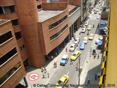 Vialidad en Carrera 45 (El Palo) con Calle 53 de Medellín
Cehap, 2010
Palabras clave: Transporte Centro de Medellin