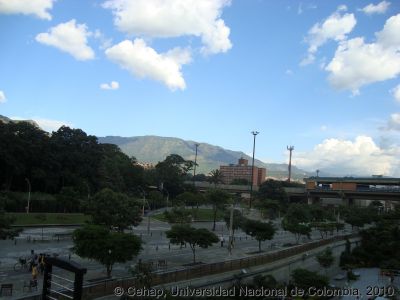 Adecuacion de andenes y espacio publico en los alrededores del Parque Explora
Cehap, 2010
Palabras clave: Parque Explora