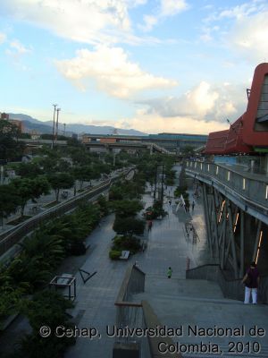 Adecuacion de andenes y espacio publico en los alrededores del Parque Explora
Cehap, 2010
Palabras clave: Parque Explora
