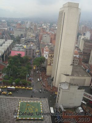 Panoramica de Estación Parque de Berrio del Metro de Medellin
Cehap, 2010
Palabras clave: Edificios Centro de Medellin