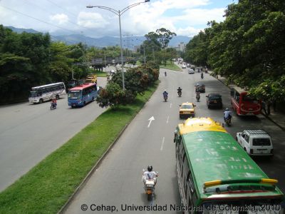 Transito vehicular en el Intercambio vial Punto Cero
Cehap, 2010
Palabras clave: Vialidad Transporte Medellin