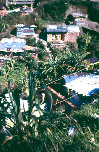 Viviendas ubicadas en zona pendiente, barrio Nuevos conquistadores, Medellin
PEVAL 1984
Palabras clave: MEJORAMIENTO NUEVOS CONQUISTADORES