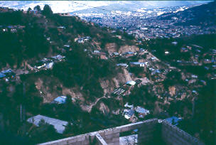 Viviendas ubicadas en zona de deslizamientos, barrio Nuevos Conquistadores, Medellin
PEVAL 1984
Palabras clave: MEJORAMIENTO NUEVOS CONQUISTADORES