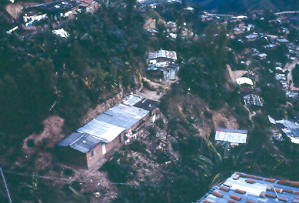 Viviendas ubicadas en zona de alto riesgo en barrio Nuevos conquistadores, Medellin
PEVAL 1984
Palabras clave: MEJORAMIENTO NUEVOS CONQUISTADORES