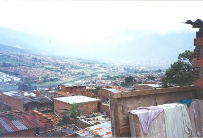 Morfologias fisico espaciales de la zona nororiental de la ciudad de Medellin
CEHAP 1996
Palabras clave: MORFOLOGIAS FISICO ESPACIALES