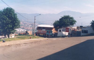 Morfologia y zona de acceso barrio
CEHAP 1996
Palabras clave: Morfologia zona de acceso
