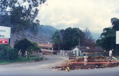 Trabajos de adecuacion zona noroccidental
CEHAP 1996
Palabras clave: Inversion publica