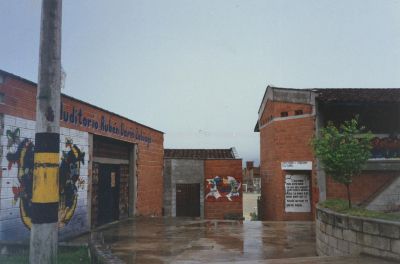 Espacios deportivos y culturales de la zona norte: Interior de escuela
CEHAP 1996
Palabras clave: EQUIPAMIENTOS MEDELLIN