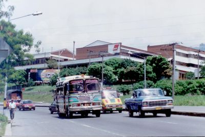 Malla vial en la Autopista norte a la altura de Zenu
CEHAP 1996
Palabras clave: INFRAESTRUCTURA VIAL MEDELLIN VIALIDAD